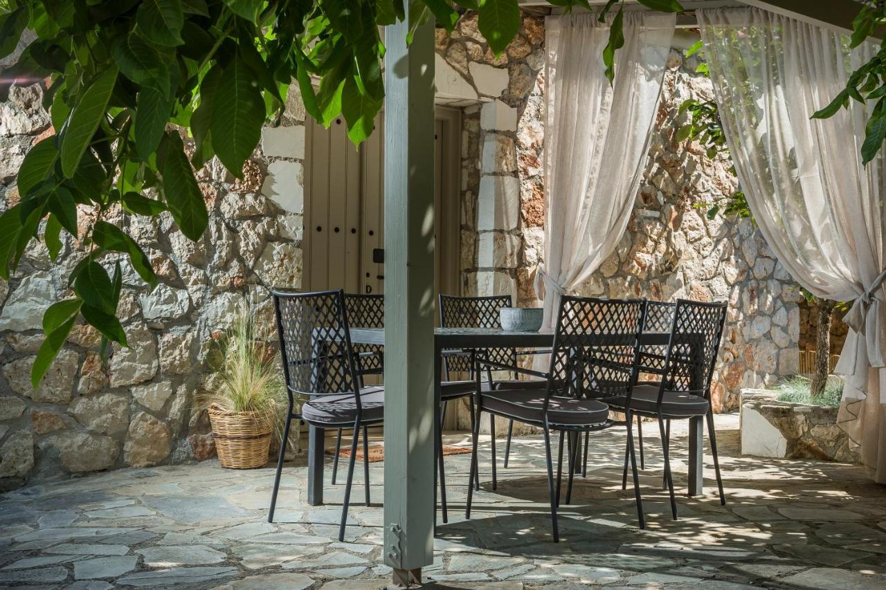 Ploes Luxury Cottages Pesadha ภายนอก รูปภาพ
